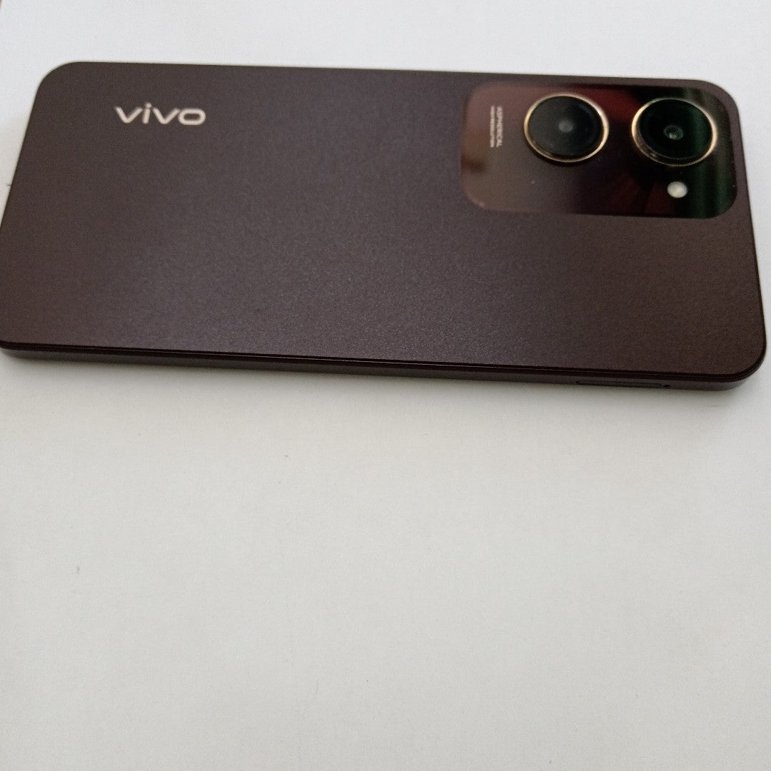 CELULAR VIVO Y18 V2333 256 GB 8 GB RAM (SEMINUEVO)
