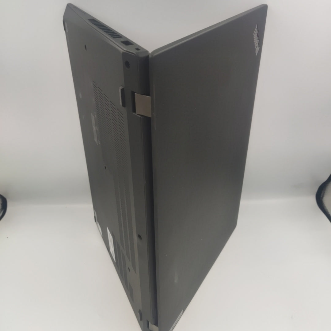 LAPTOP LENOVO THINKPAD T16 GEN 1 (2024) 1 TB SSD 16 GB RAM (SEMINUEVO)