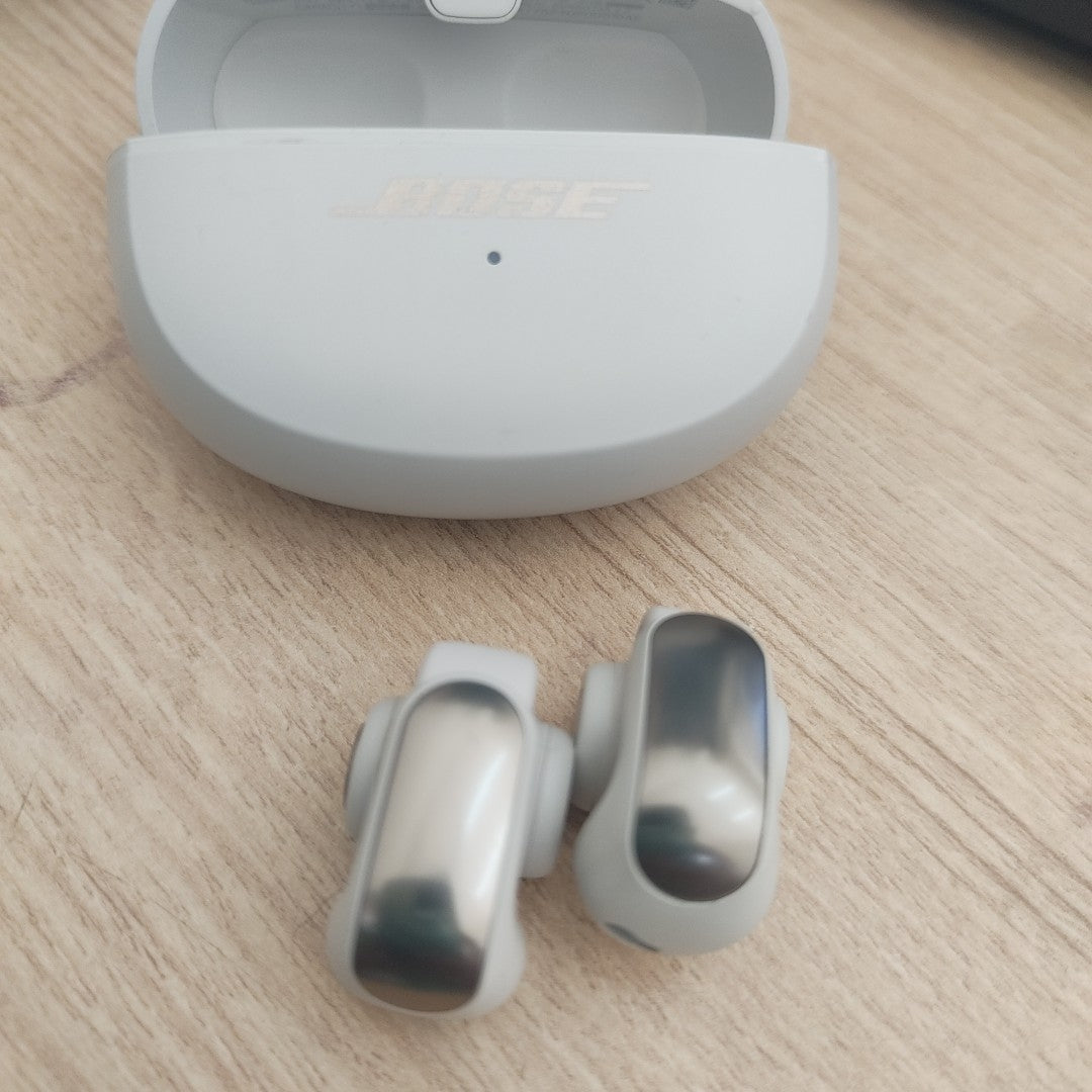 AUDIFONOS BOSE ULTRA OPEN EARBUDS INALAMBRICO OPEN EAR (SEMINUEVO)