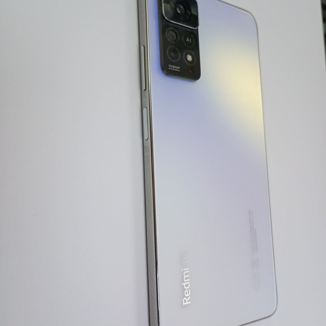 CELULAR XIAOMI REDMI NOTE 11 PRO 5G 2201116SG 128 GB 6 GB RAM (SEMINUEVO)
