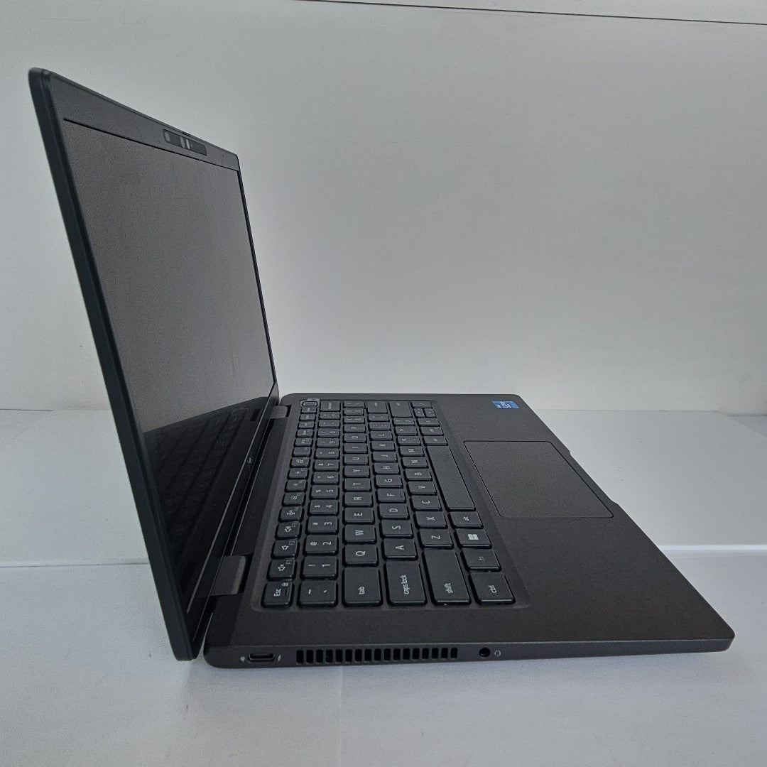 LAPTOP DELL LATITUDE 7320 DETACHABLE (2022) 256 GB SSD 16 GB RAM (SEMINUEVO)