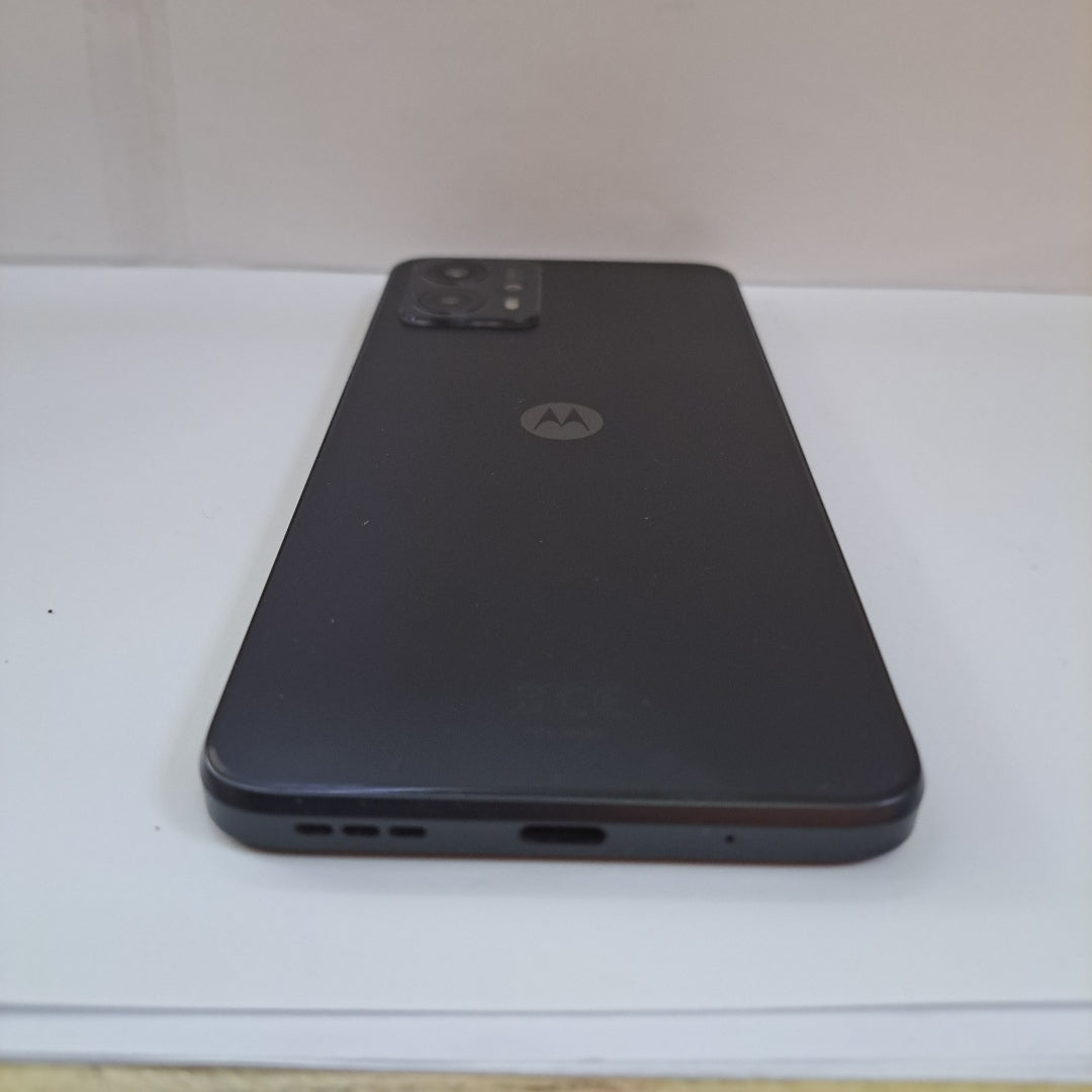 CELULAR MOTOROLA MOTO G13 XT2331-1 (2023) 128 GB 4 GB RAM (SEMINUEVO)