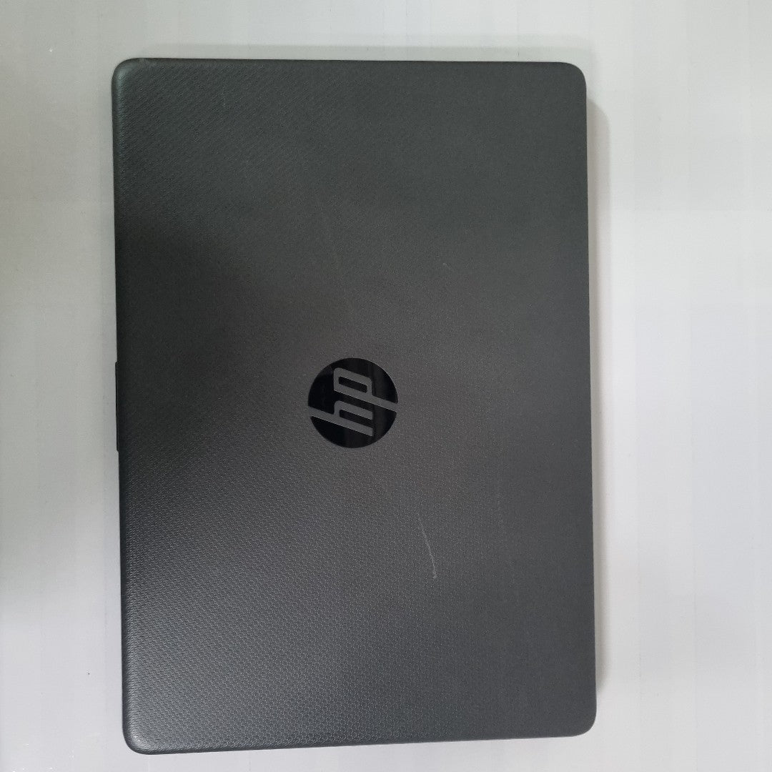 LAPTOP HP 245 G9 (2024) 256 GB SSD 8 GB RAM (SEMINUEVO)