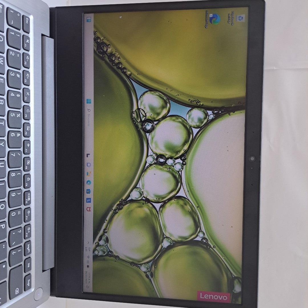 LAPTOP LENOVO IDEAPAD 3 14IGL05 (2022) 1 TB 8 GB RAM (SEMINUEVO)