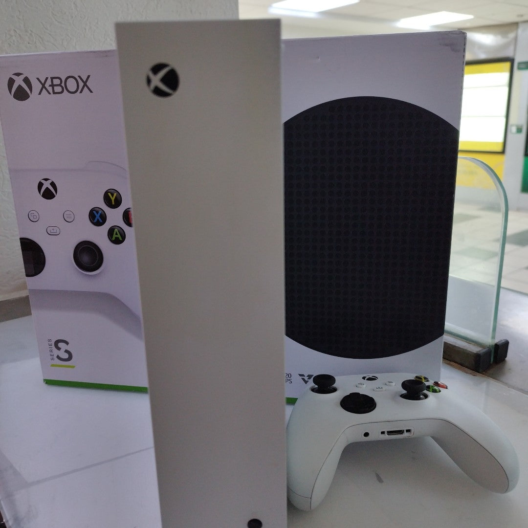 CONSOLA DE VIDEOJUEGO MICROSOFT XBOX SERIES S 512 GB SSD (SEMINUEVO)