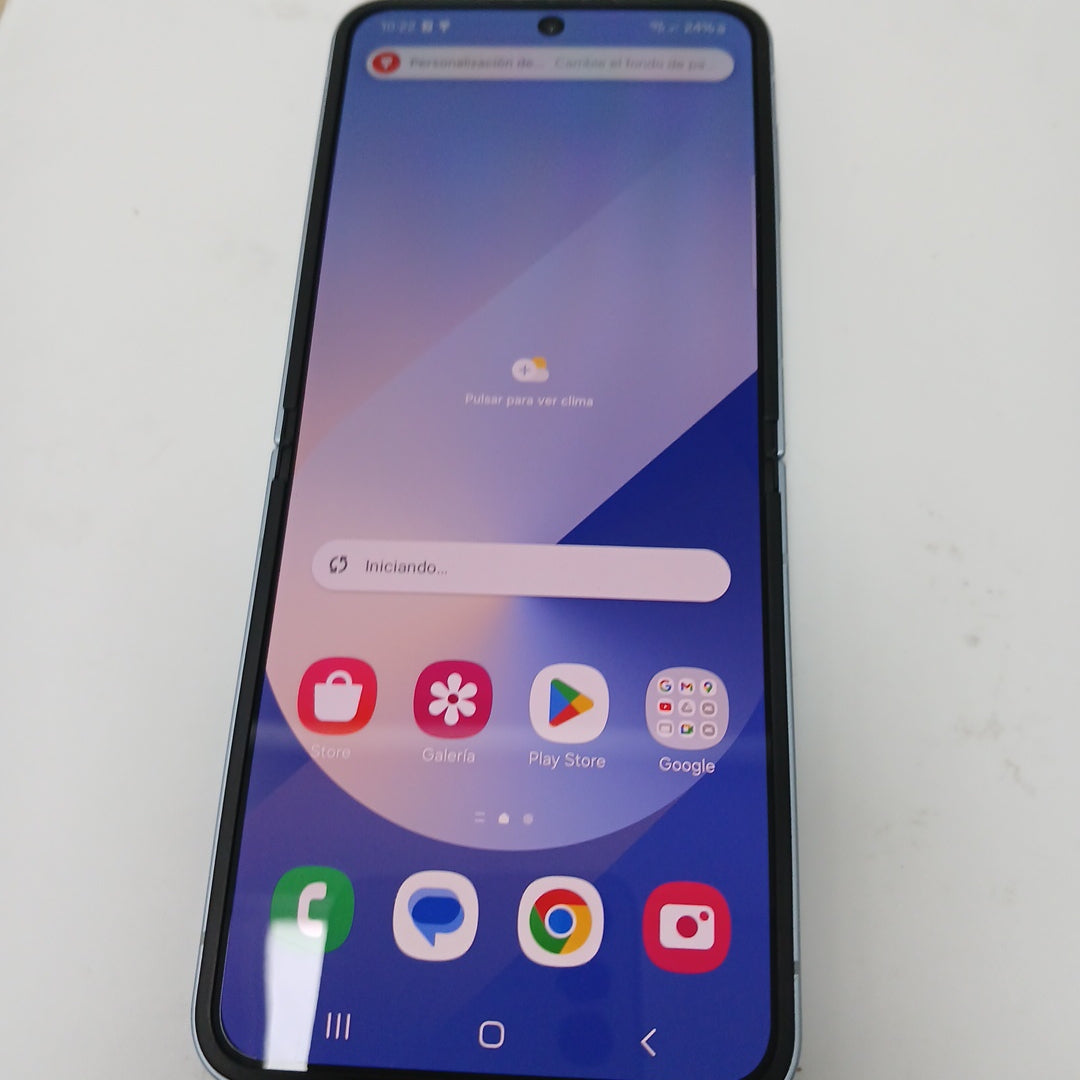 CELULAR SAMSUNG GALAXY Z FLIP6 SM-F741B (2024) 256 GB 12 GB RAM (SEMINUEVO)