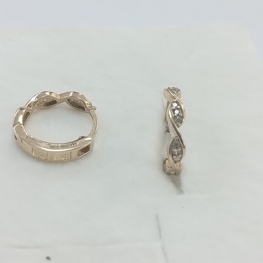 HUGGIES ORO 14K 1.8 (NUEVO)