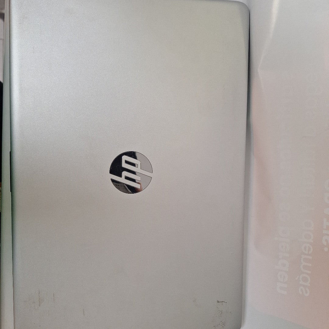 LAPTOP HP 15-DW3033DX (2021) 256 GB SSD 8 GB RAM (SEMINUEVO)