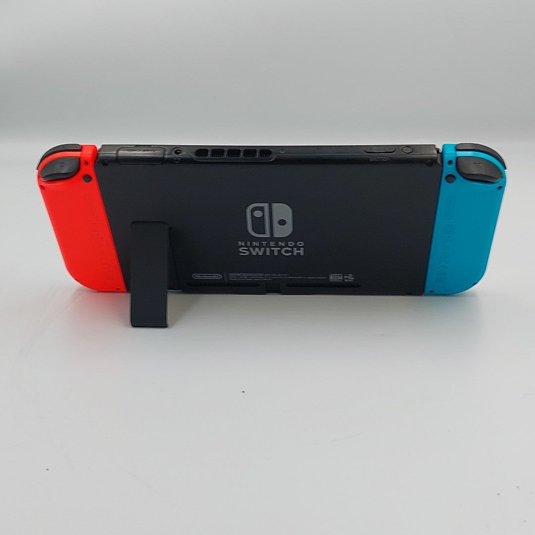 CONSOLA DE VIDEOJUEGO NINTENDO SWITCH 32 GB (SEMINUEVO)