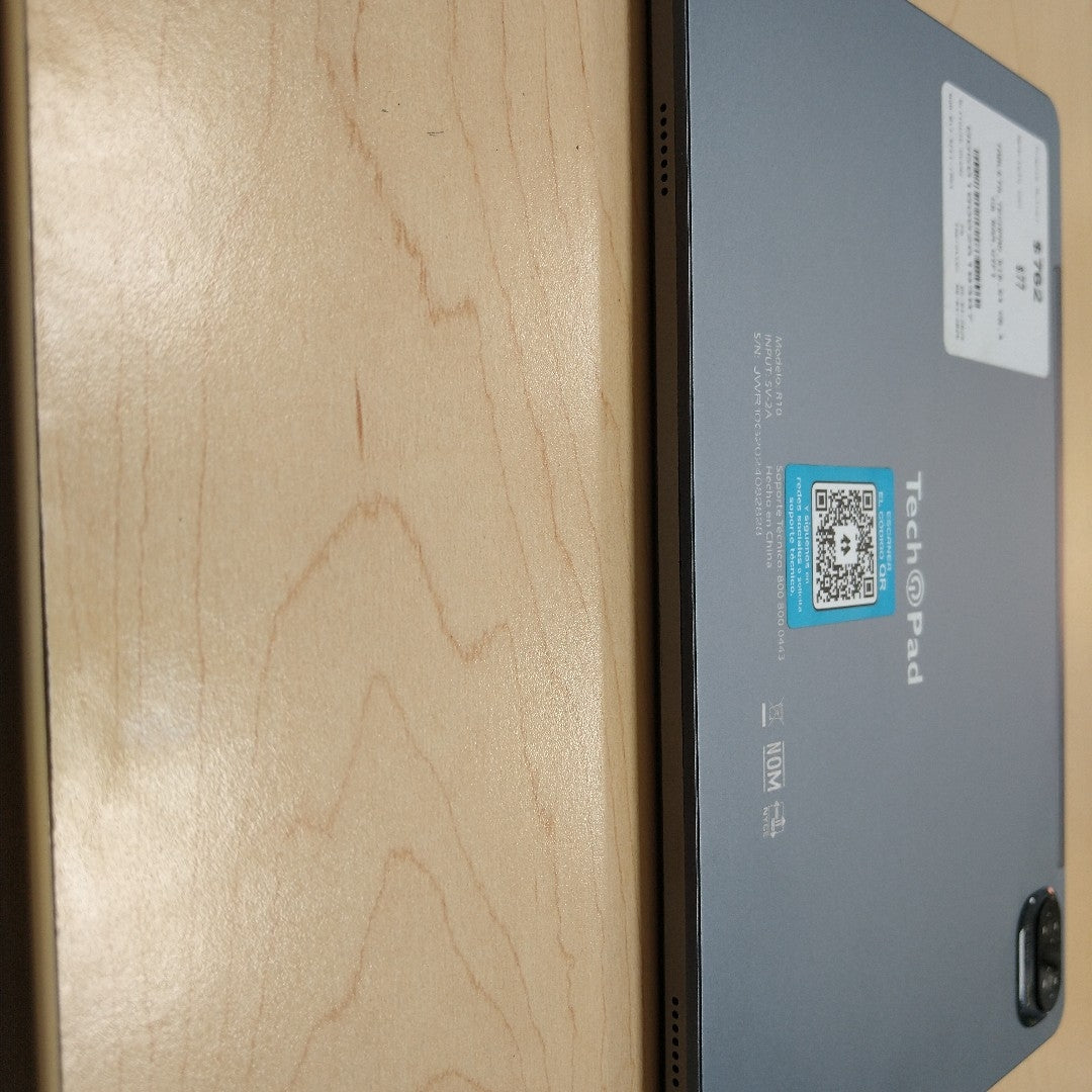 TABLETA TECHPAD R10 64 GB 4 GB RAM (SEMINUEVO)