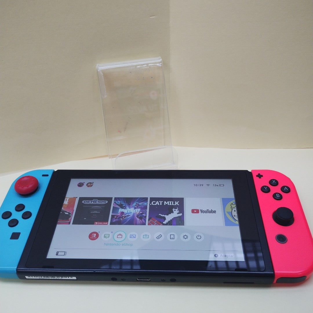 CONSOLA DE VIDEOJUEGO NINTENDO SWITCH 32 GB (SEMINUEVO)