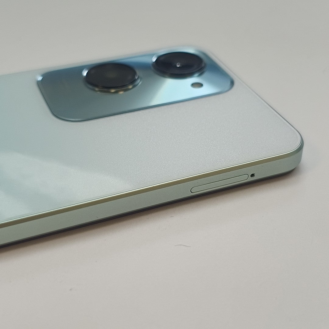 CELULAR VIVO Y18 V2333 256 GB 8 GB RAM (SEMINUEVO)