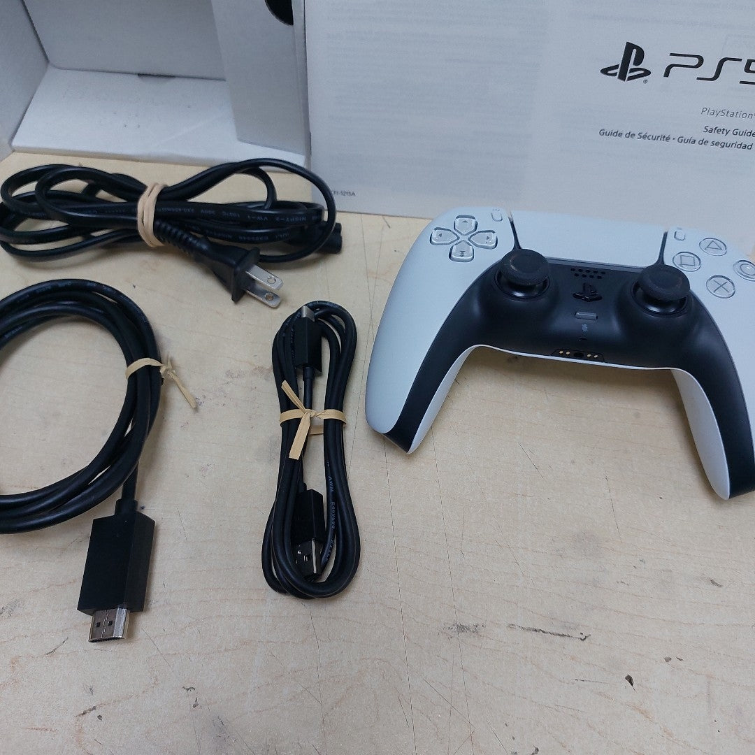 CONSOLA DE VIDEOJUEGO SONY PS5 825 SSD (SEMINUEVO)