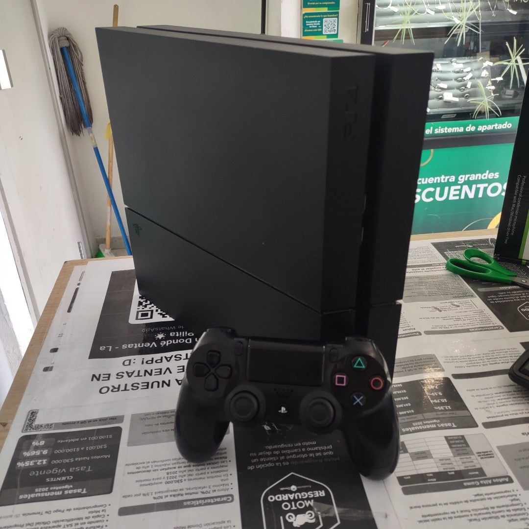 CONSOLA DE VIDEOJUEGO SONY PS4 500 GB  (SEMINUEVO)