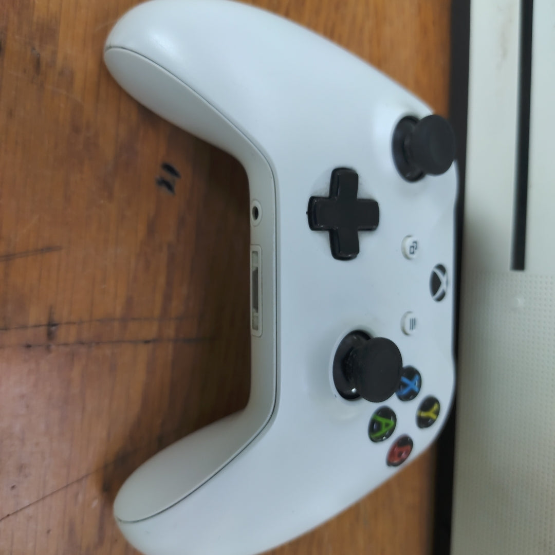 CONSOLA DE VIDEOJUEGO MICROSOFT XBOX ONE S 1 TB (SEMINUEVO)