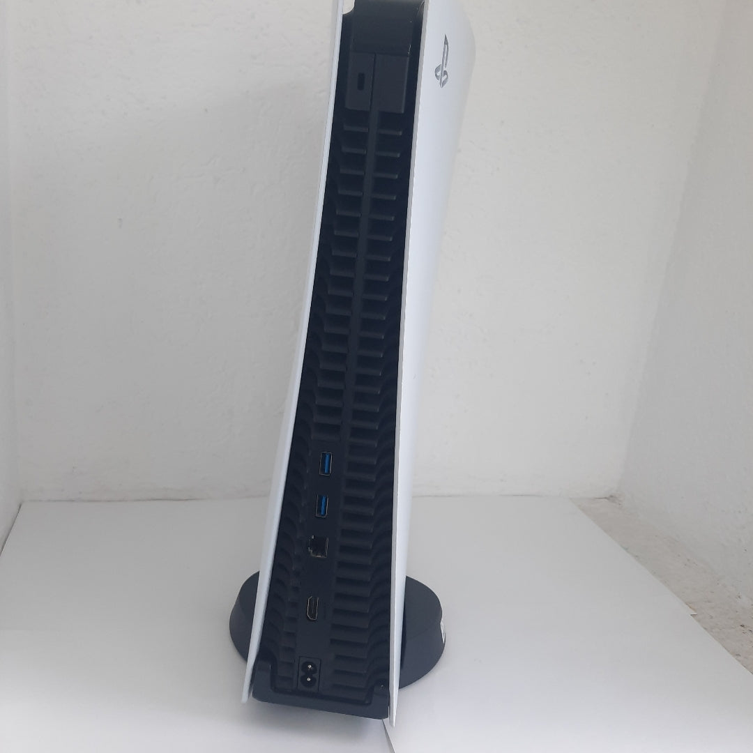 CONSOLA DE VIDEOJUEGO SONY PS5 825 SSD (SEMINUEVO)