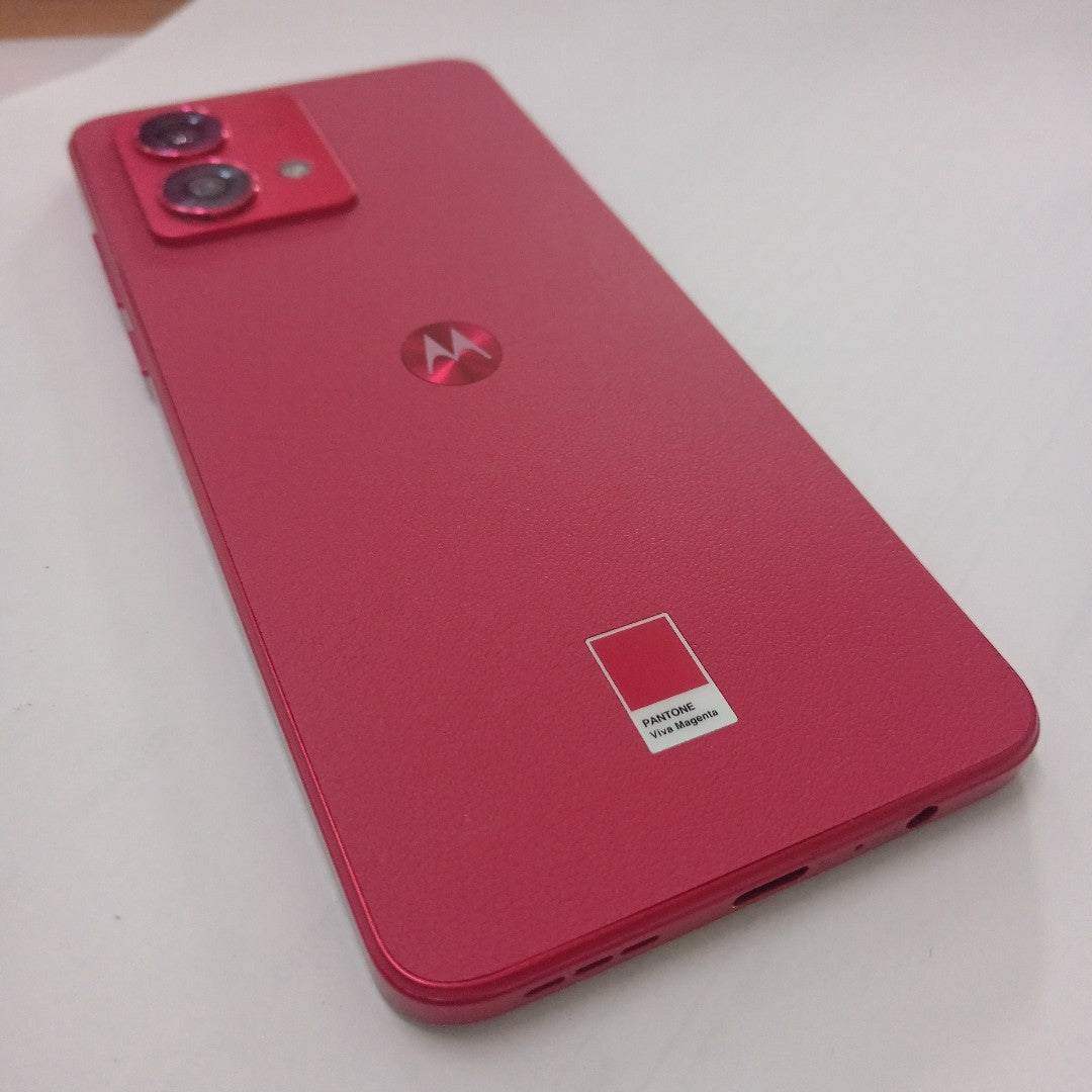 CELULAR MOTOROLA MOTO G84 XT2347-1 (2023) 256 GB 8 GB RAM (SEMINUEVO)