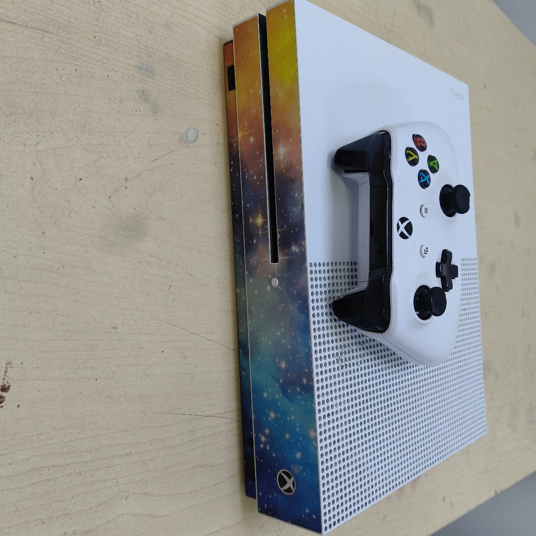CONSOLA DE VIDEOJUEGO MICROSOFT XBOX ONE S 1 TB (SEMINUEVO)