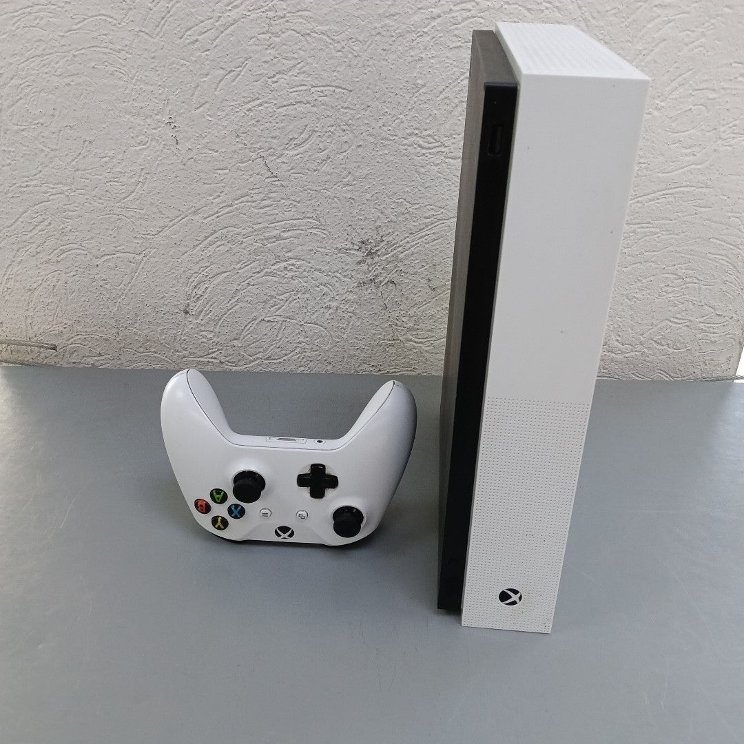 CONSOLA DE VIDEOJUEGO MICROSOFT XBOX ONE S ALL DIGITAL 1 TB (SEMINUEVO)