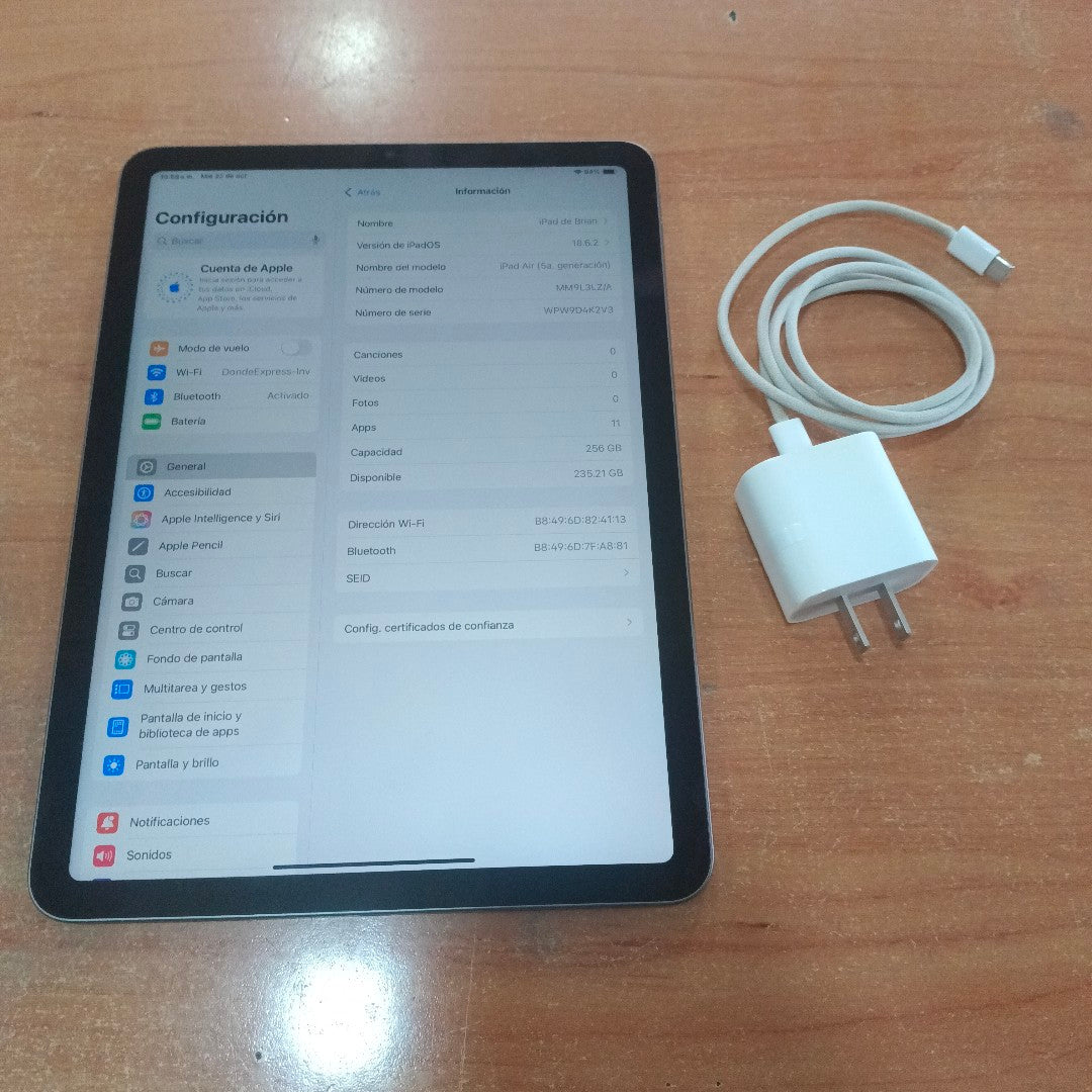 TABLETA APPLE IPAD AIR 5 A2588 256 GB 8 GB RAM (SEMINUEVO)