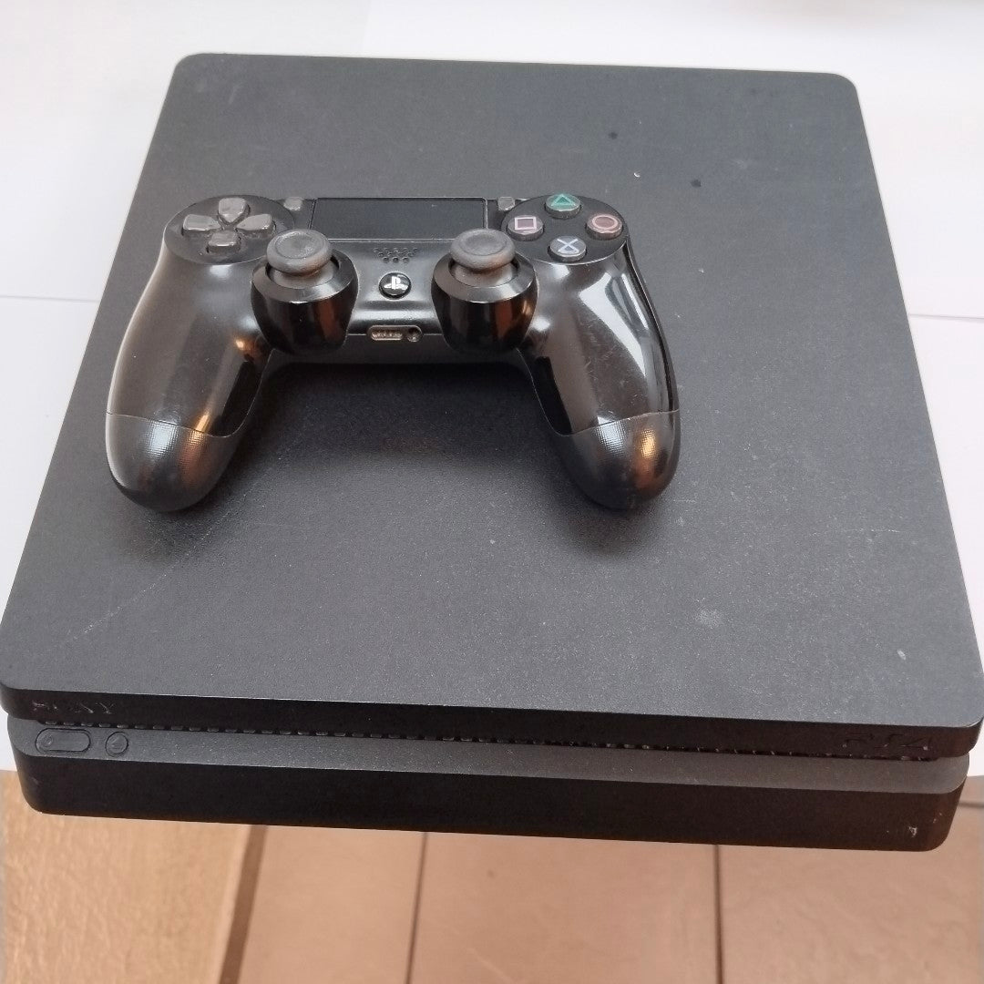 CONSOLA DE VIDEOJUEGO SONY PS4 SLIM 1 TB (SEMINUEVO)