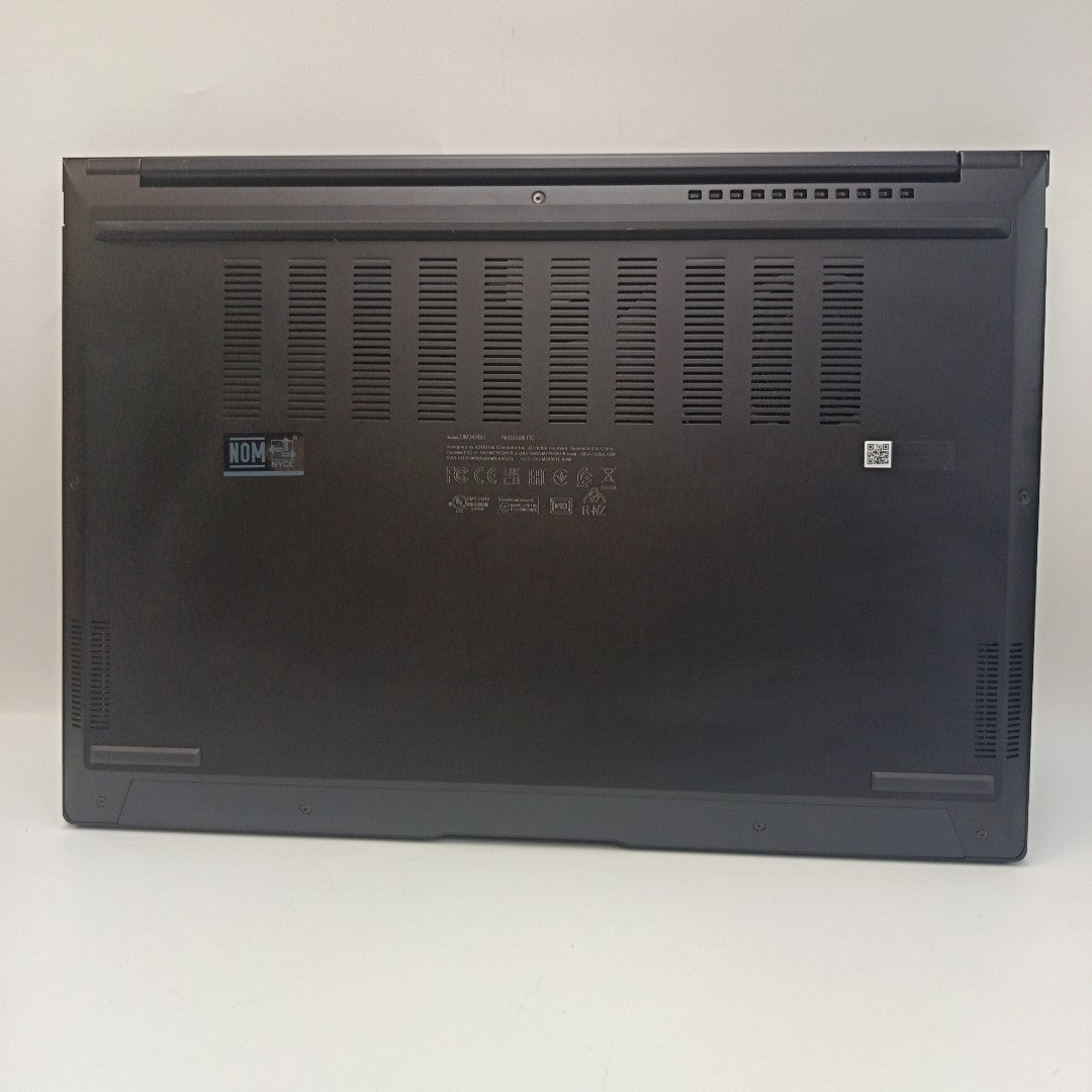LAPTOP ASUS ZENBOOK 14 UM3406HA-QD036W (2024) 1 TB SSD 16 GB RAM (SEMINUEVO)