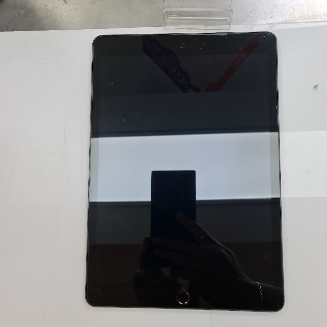TABLETA APPLE IPAD 9 A2602 (SEMINUEVO)