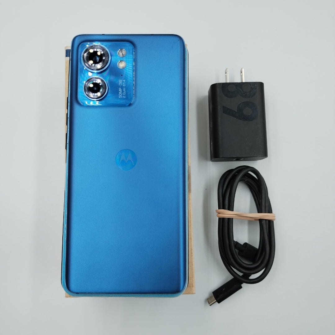 CELULAR MOTOROLA EDGE 40 XT2303-2 (2023) (SEMINUEVO)