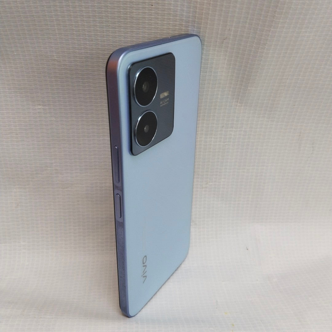 CELULAR VIVO Y22S V2206 (SEMINUEVO)