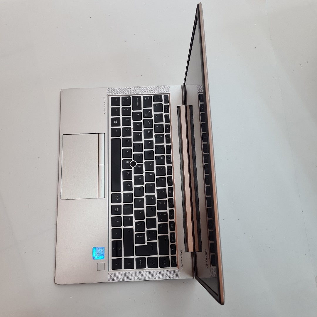 LAPTOP HP ELITEBOOK 840 G8 (2022) (SEMINUEVO)