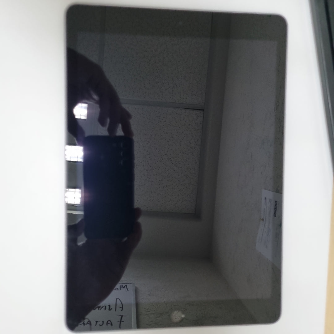 TABLETA APPLE IPAD 9 A2604 (SEMINUEVO)