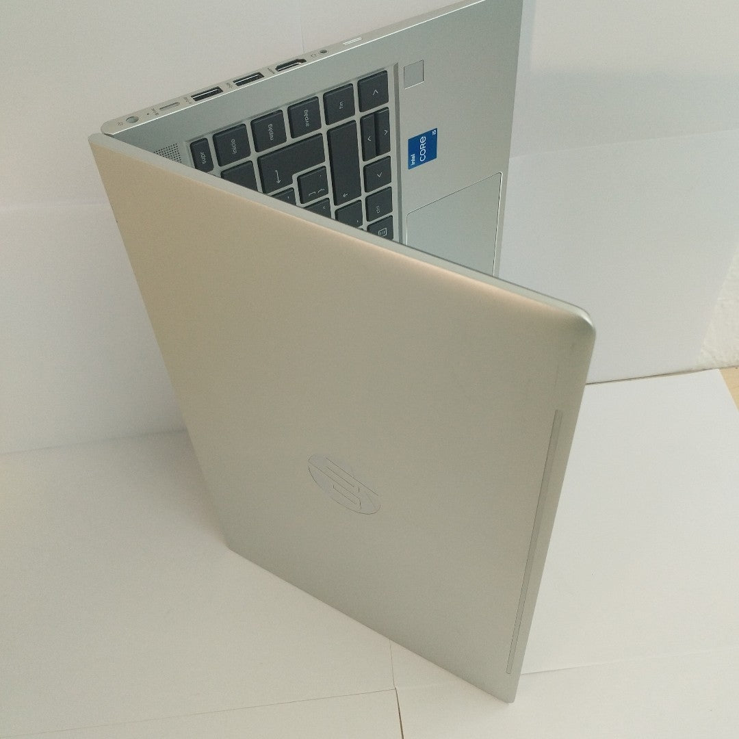 LAPTOP HP PROBOOK 440 G9 (2023) (SEMINUEVO)