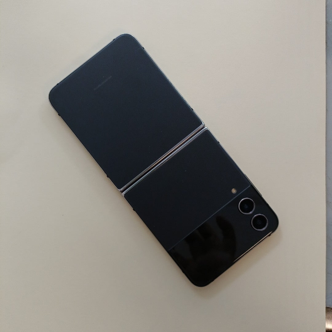 CELULAR SAMSUNG GALAXY Z FLIP4 SM-F721U1 128 GB 8 GB RAM (SEMINUEVO)