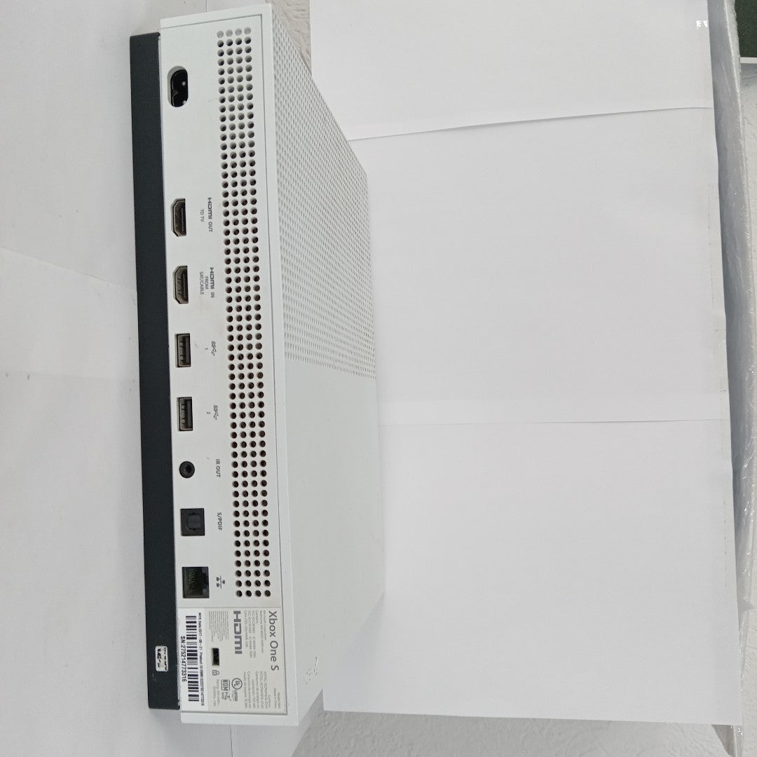 CONSOLA DE VIDEOJUEGO MICROSOFT XBOX ONE S 500 GB (SEMINUEVO)