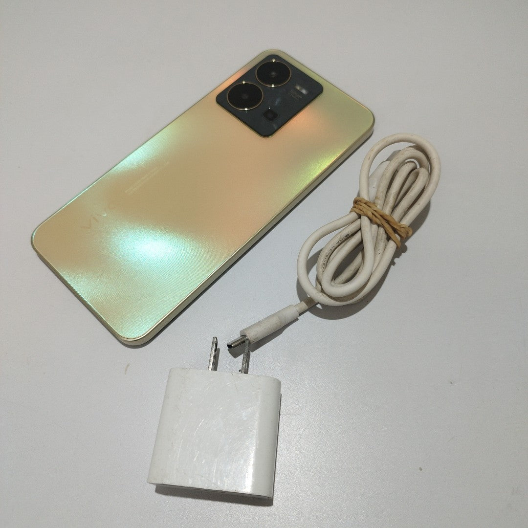 CELULAR VIVO Y35 V2205 128 GB 8 GB RAM (SEMINUEVO)