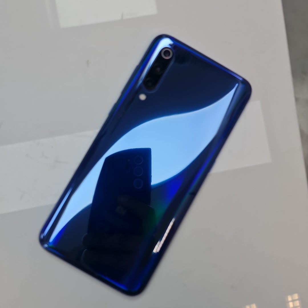 CELULAR XIAOMI MI 9 M1902F1G 128 GB 6 GB RAM (SEMINUEVO)