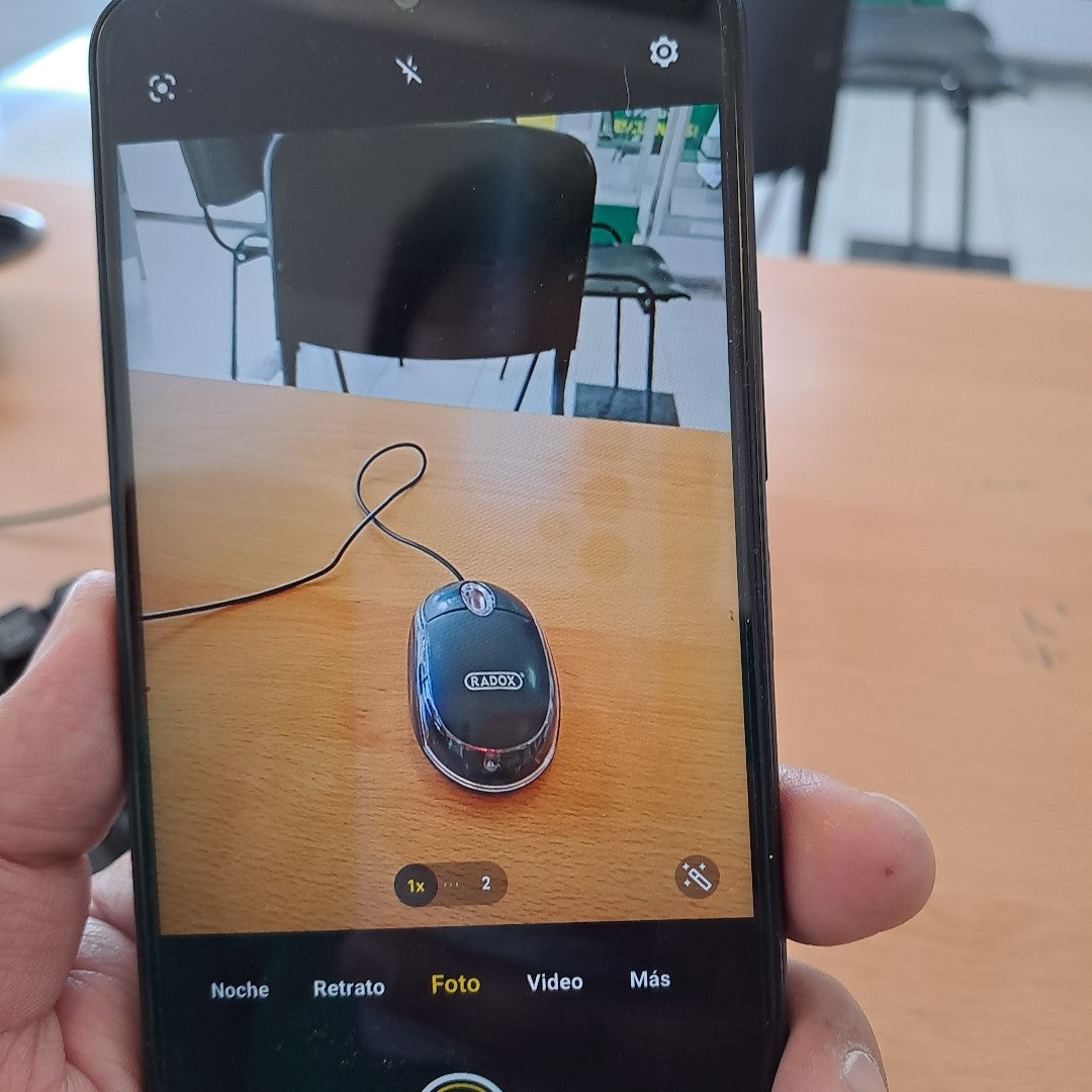 CELULAR VIVO Y18 V2333 128 GB 6 GB (SEMINUEVO)