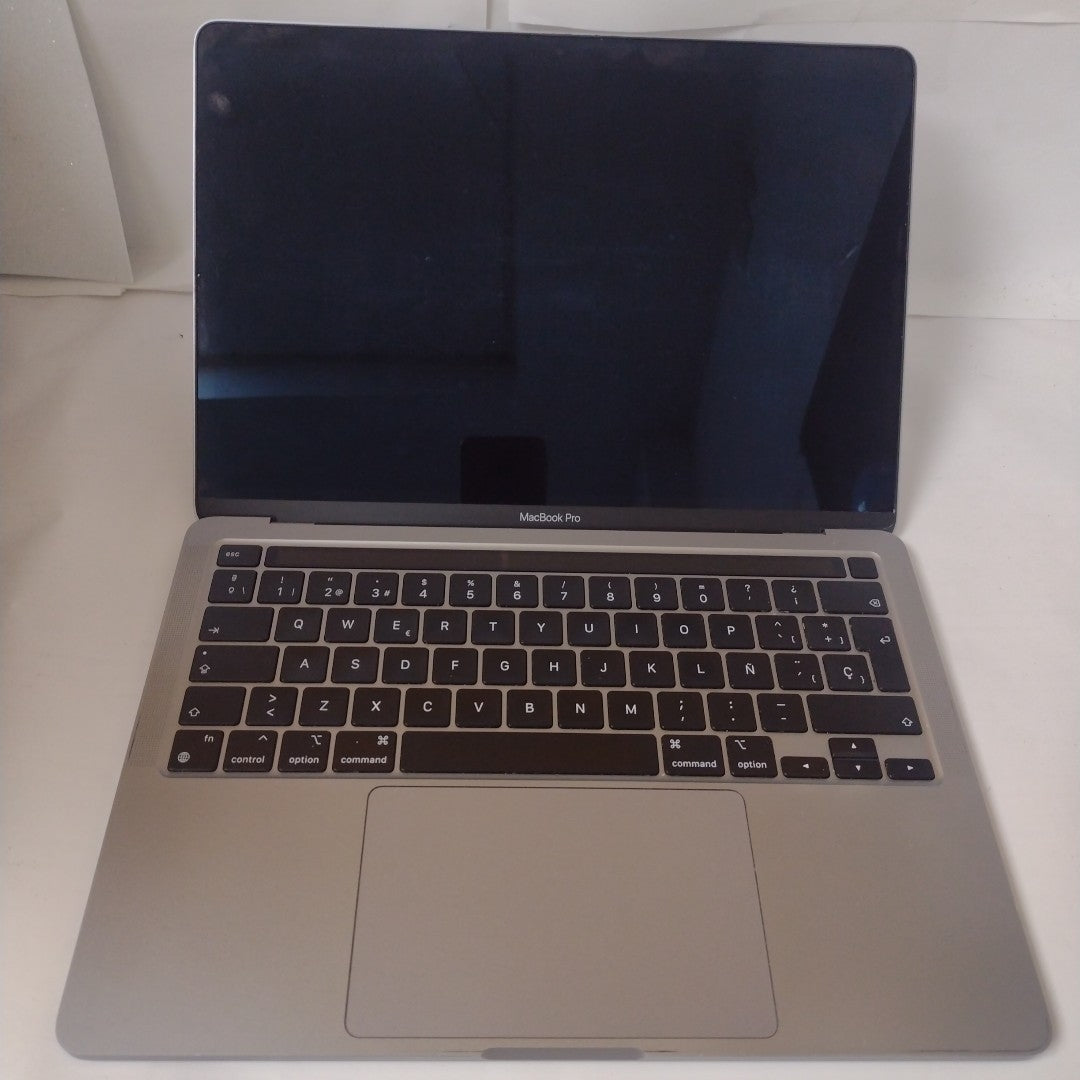 LAPTOP APPLE MACBOOK PRO 13" 2020 3.2 A2338 512 GB SSD 16 GB RAM (SEMINUEVO)