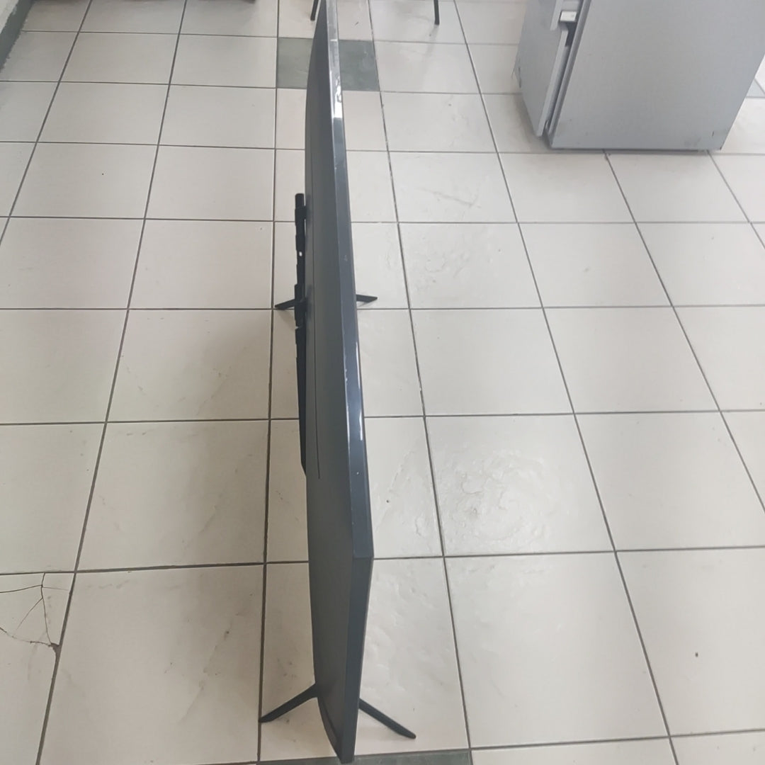 PANTALLA SAMSUNG UN50AU7000F (2023) 50" LED 4K (SEMINUEVO)