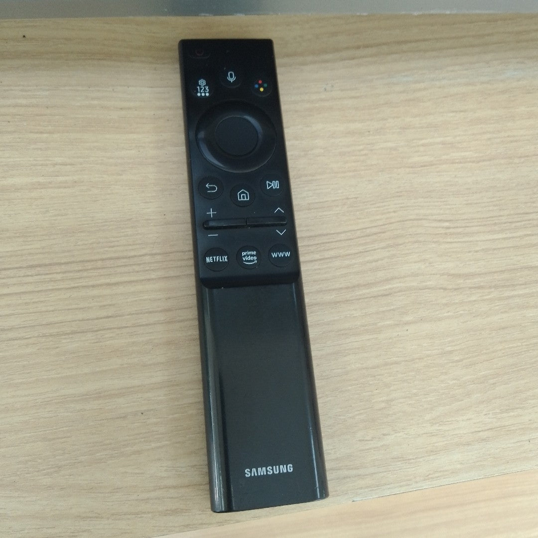 PANTALLA SAMSUNG UN65AU8200F (2023) 65" LED 4K (SEMINUEVO)