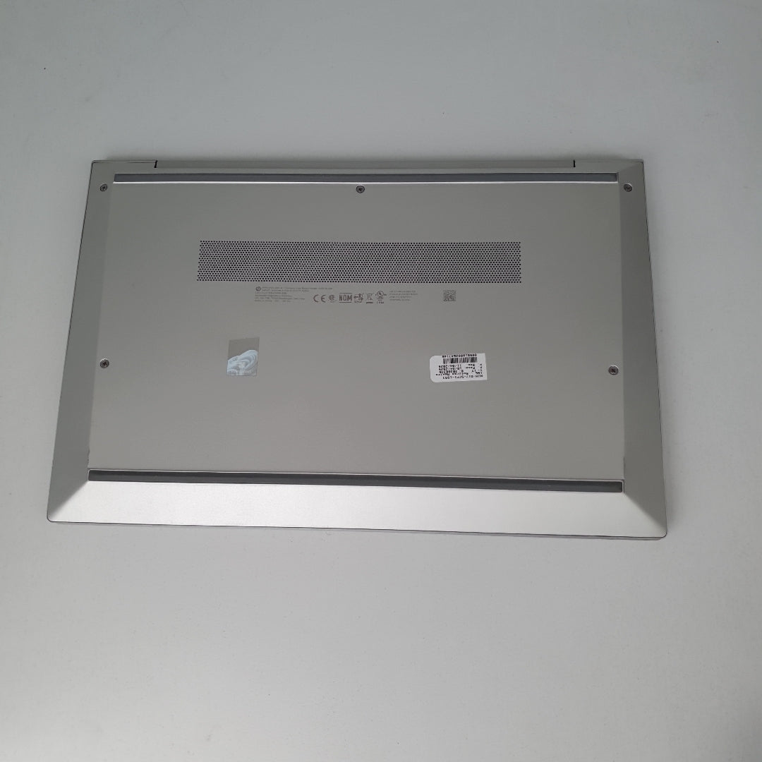 LAPTOP HP ELITEBOOK 840 G8 (2023) 256 GB SSD 16 GB RAM (SEMINUEVO)
