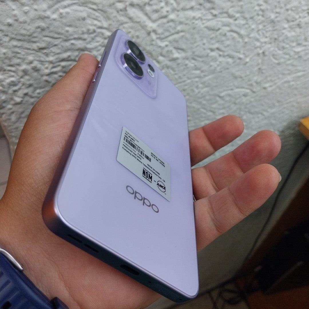 CELULAR OPPO RENO 13F 5G CPH2699 (2025) 256 GB 12 GB RAM (SEMINUEVO)