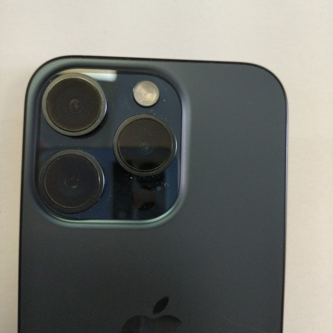 CELULAR APPLE IPHONE 15 PRO A3101 128 GB 8 GB RAM (SEMINUEVO)