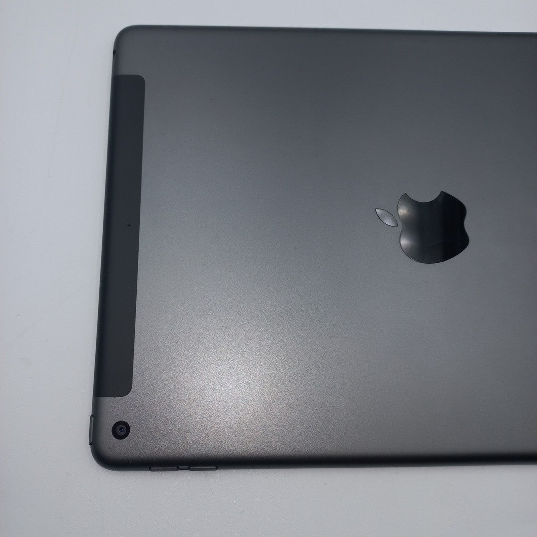 TABLETA APPLE IPAD 9 A2604 64 GB 3 GB RAM (SEMINUEVO)