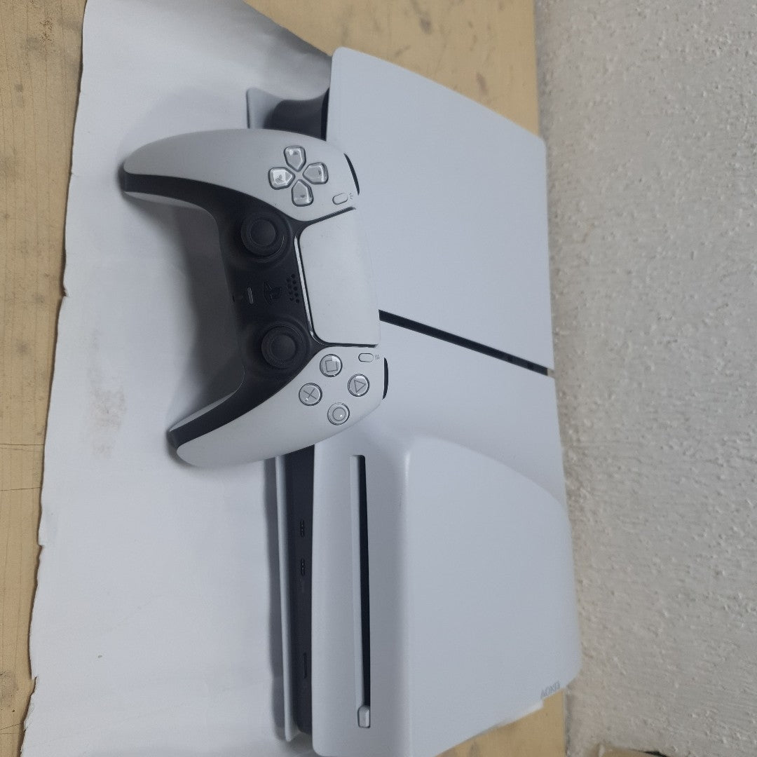 CONSOLA DE VIDEOJUEGO SONY PS5 SLIM 1 TB SSD (SEMINUEVO)