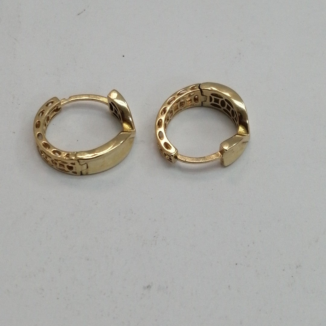 HUGGIES ORO 14K 2.7 (NUEVO)