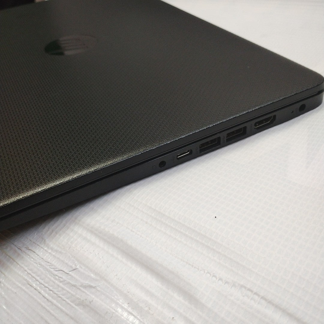 LAPTOP HP 14-DQ0509LA (2023) 128 GB SSD 4 GB RAM (SEMINUEVO)