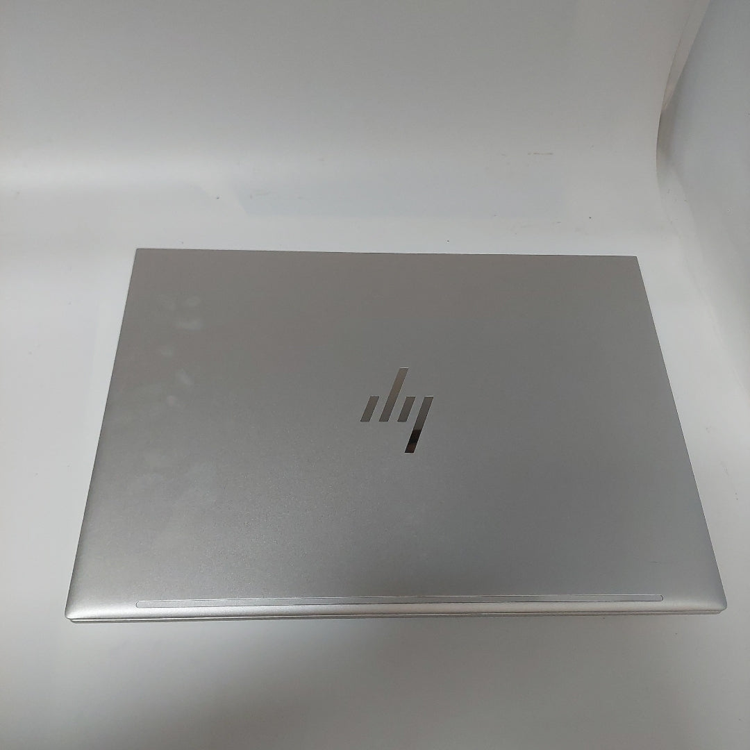 LAPTOP HP ELITEBOOK 840 G10 (2024) 256 GB SSD 16 GB RAM (SEMINUEVO)