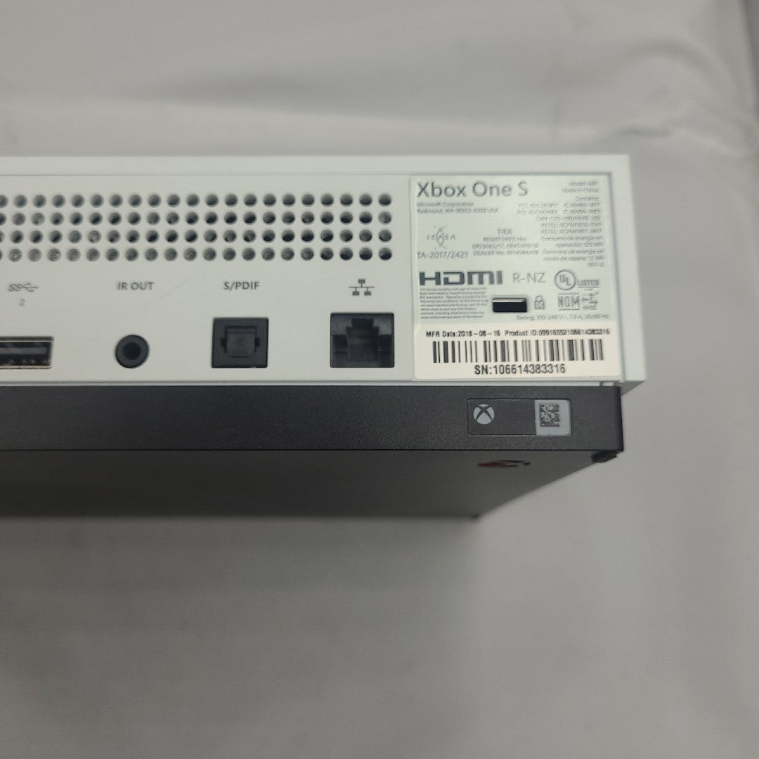 CONSOLA DE VIDEOJUEGO MICROSOFT XBOX ONE S 500 GB (SEMINUEVO)