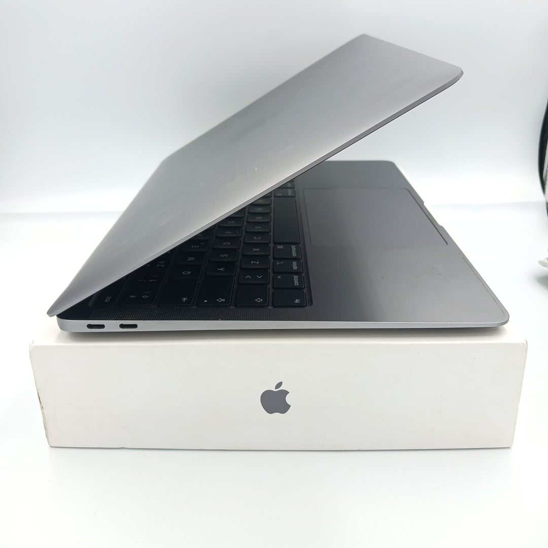 LAPTOP APPLE MACBOOK AIR 13" 2020 1.1 A2179 256 GB SSD 8 GB RAM (SEMINUEVO)